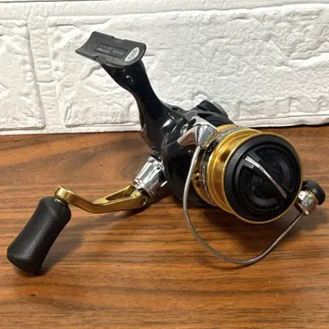 SHIMANO SAHARA C2000S 스피닝 릴