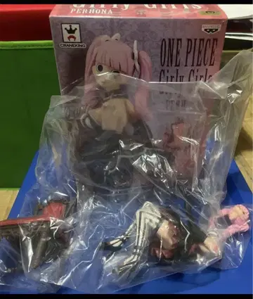 ONE PIECE 페로나 Girly Girls 피규어