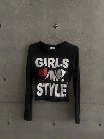 Vaquera girls love my style graphic tee