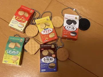 가챠가챠 야마자키 비스킷 미니어처 참 누아르 5종