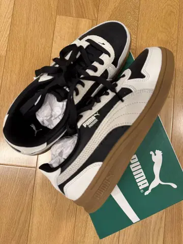 emmi x PUMA Indoor Quiet Lux Wns
