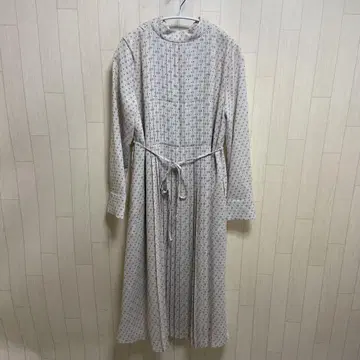 CELFORD 보타이 A라인 플리츠 원피스