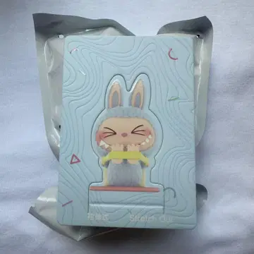 THE MONSTERS Lazy Yoga 라부브 피규어