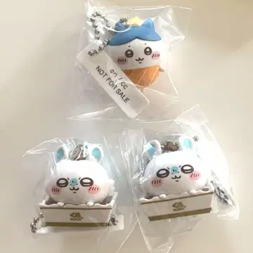 치이카와 x 쿠라스시 키링 (하치와레 모몽가 x 2개)