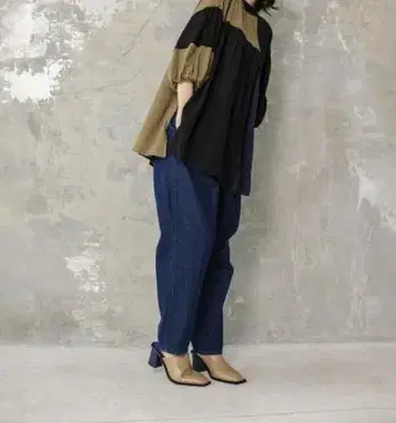LOAF OSMOSIS 오즈모시스 데님 루즈 테이퍼드 팬츠