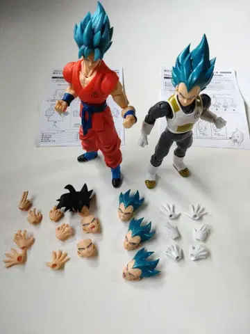 피규아트 S.H.Figuarts SSGSS 손오공 & 베지터