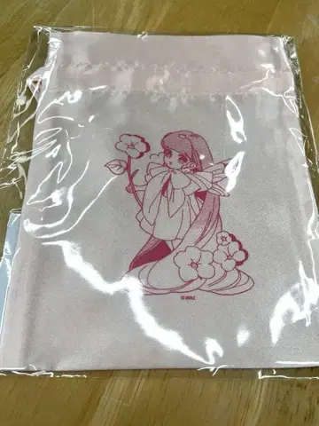 꽃 내음 감춘 너의 메테오르 새틴 프릴 복조리 스텔라 베티