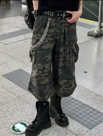 MADWITCH camouflage half pants