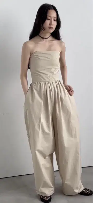 anuke 앙누크 Wide Bare Combinaison