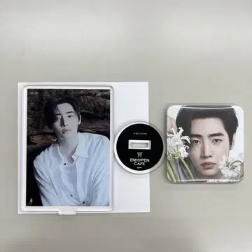 ENHYPEN Cafe 성훈 아크릴 스탠드 스퀘어 캔뱃지