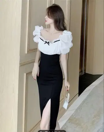 새상품 오프숄더 프릴 소매 타이트 스커트