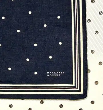 MARGARET HOWELL 대형 손수건 네커치프