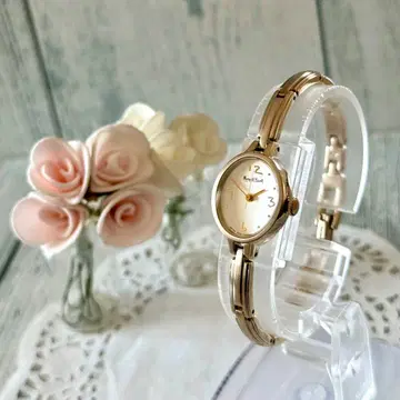 [배터리 교체 완료] MARGARET HOWELL 손목시계 오벌형 골드