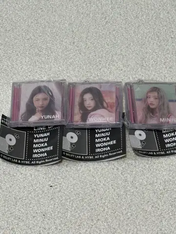 ILLIT 미니 CD 컬렉션 가챠가챠