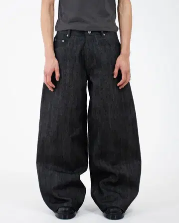 Menes Okayama Raw Selvedge Baggy Jeans