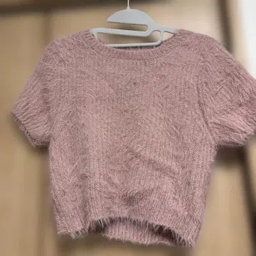 후즈 후 치코 니트탑