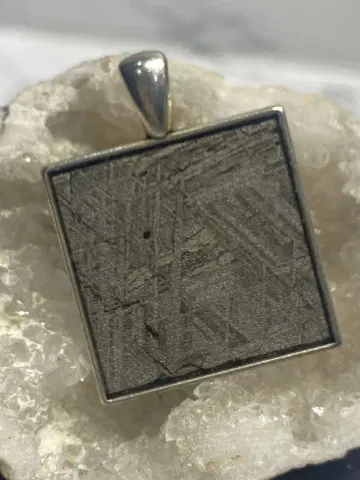 운석 목걸이 기하학 패턴 실버925 약 2.5cm