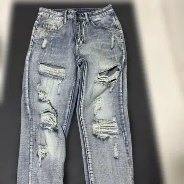 라이트 블루 데미지 가공 스트레이트 데님