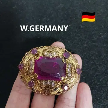 W.GERMANY 브로치
