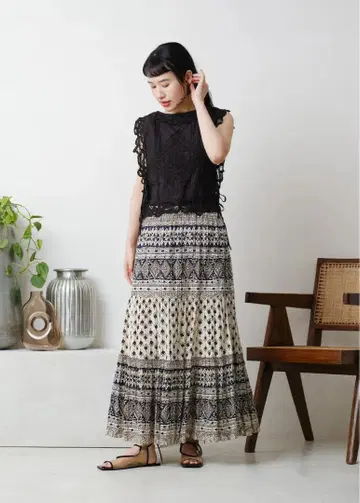 Sara mallika CottonLurexBorderPrintSkirt