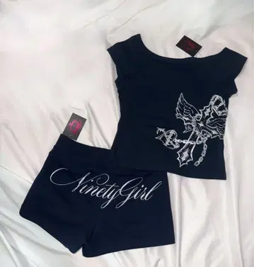 [거의 새상품] 9090 girl 셋업 cross logo 네이비