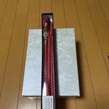 빨간색 뜨개질 오비 장식 비즈 포함