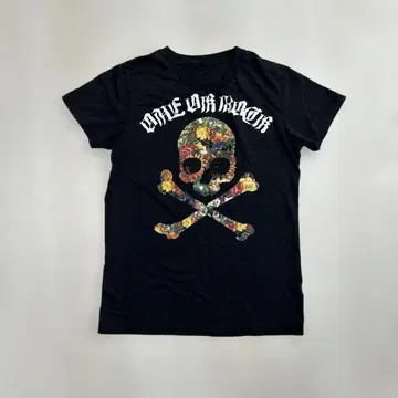 ONEOKROCK 컬러풀 스컬 디자인 T셔츠