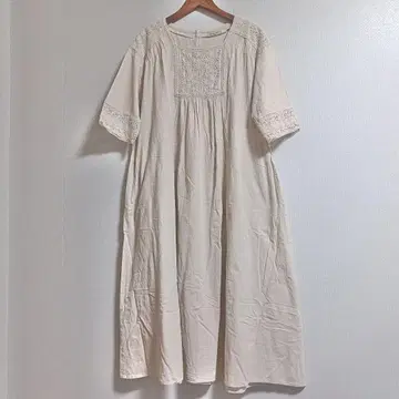 Samansa Mos2 사만사모스모스 가슴 레이스 원피스