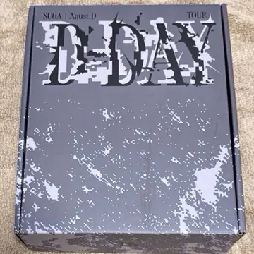 D-DAY TOUR BOX MERCH BOX #15