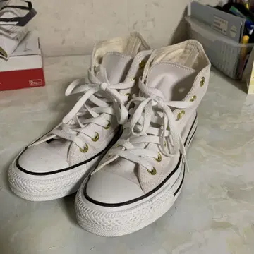 R CONVERSE 컨버스 23.5cm 720g