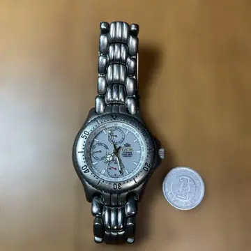 솔라 올 티타늄 손목시계