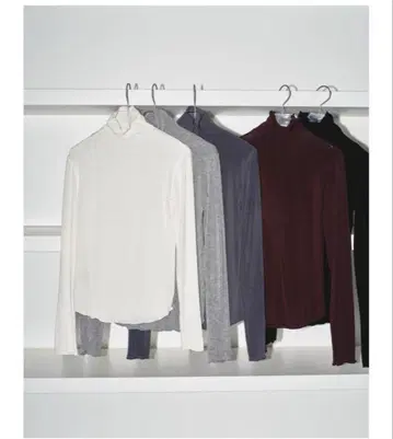 [ 1회 착용 ] TODAYFUL Soft Turtleneck Tops