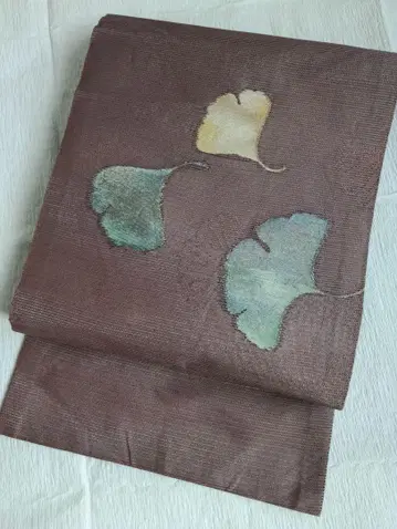 은행잎에 박?을 짜 넣은 나고야 오비