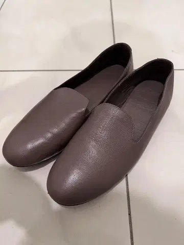 [새상품급] 요건 레일 24cm 플랫슈즈
