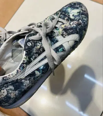 오니츠카타이거 스니커즈