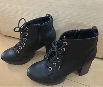 Heather 레이스업 부츠