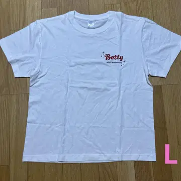 샘플품 베티 화이트 반팔 티셔츠 L