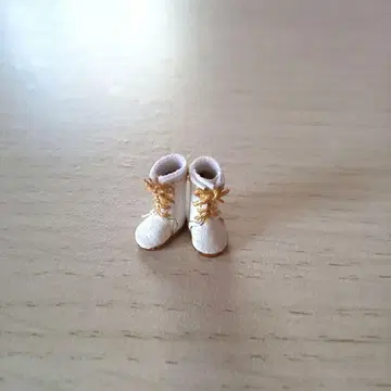 포춘완다용 부츠 화이트