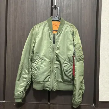 MA-1 플라이트 자켓 올리브 그린