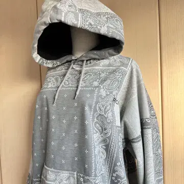 RVCA 루카 PATCHWORK BANDANA 맨투맨 상하의 세트