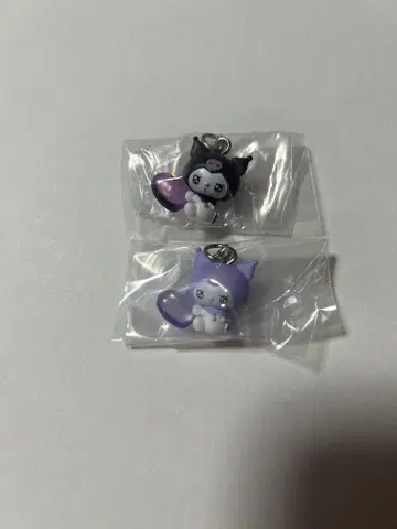 산리오 캐릭터즈 메지루시 액세서리 에모큥 쿠로미