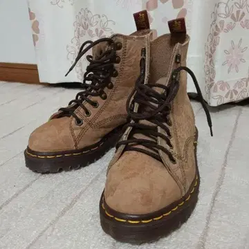 DR. MARTENS UK3 잉글랜드