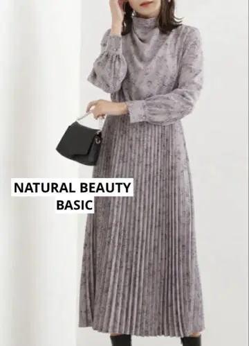 NATURAL BEAUTY BASIC 꽃무늬 플리츠 원피스 드레이프 넥