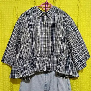 네이비 계열 체크 프릴 밑단 반팔 셔츠 구제 의류 리메이크