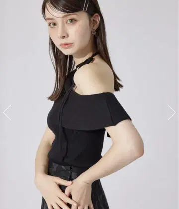 rienda 원숄더 니트탑