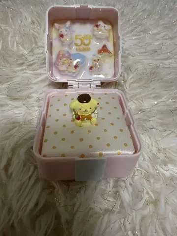 산리오 유메큥 링 box 딸기신문 50주년 폼폼푸딩