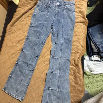 라이트 블루 데님 플레어 팬츠