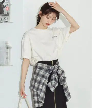 코코딜 그래픽 티셔츠