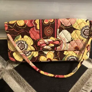 Buttercup /Knot Just A Clutch