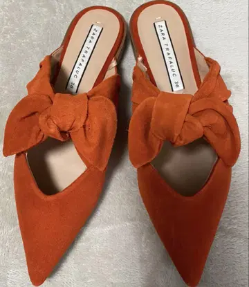 ZARA 리본 포함 가죽 뮬 자라